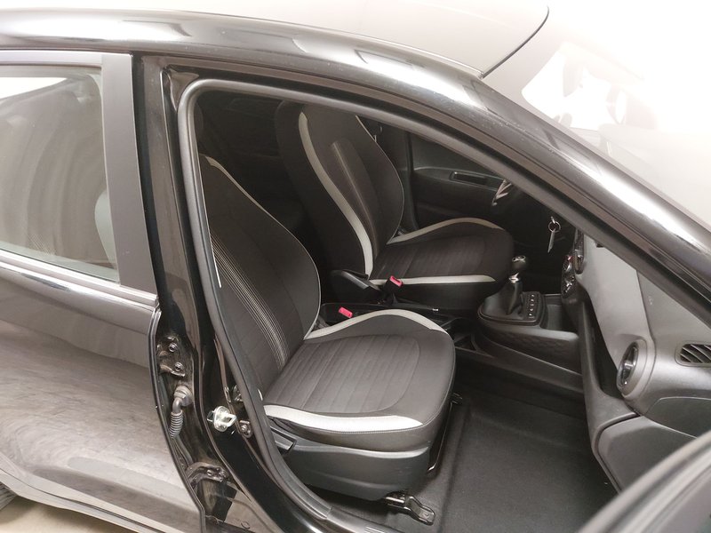 Hyundai i10 1.0 Trend — 10