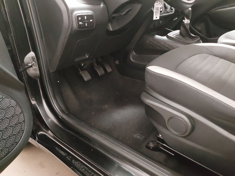 Hyundai i10 1.0 Trend — 7