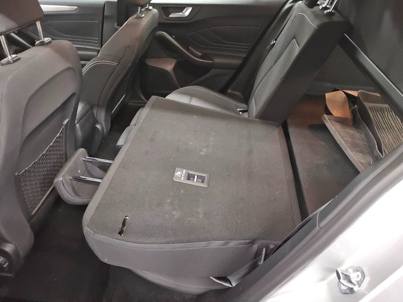 Ford Focus Turnier 1.0 EcoBoost Titanium • LED • navigacija — 12