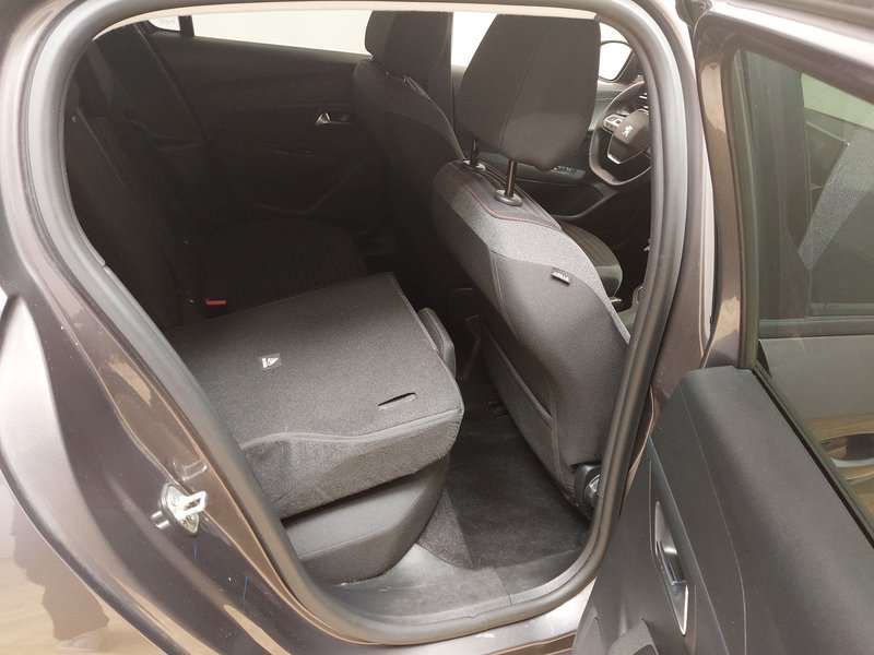 Peugeot 208 PureTech 75 Active Pack • 360° kamera • digitalni instrumenti — 11