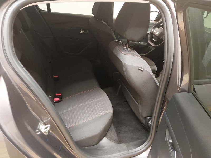 Peugeot 208 PureTech 75 Active Pack • 360° kamera • digitalni instrumenti — 12