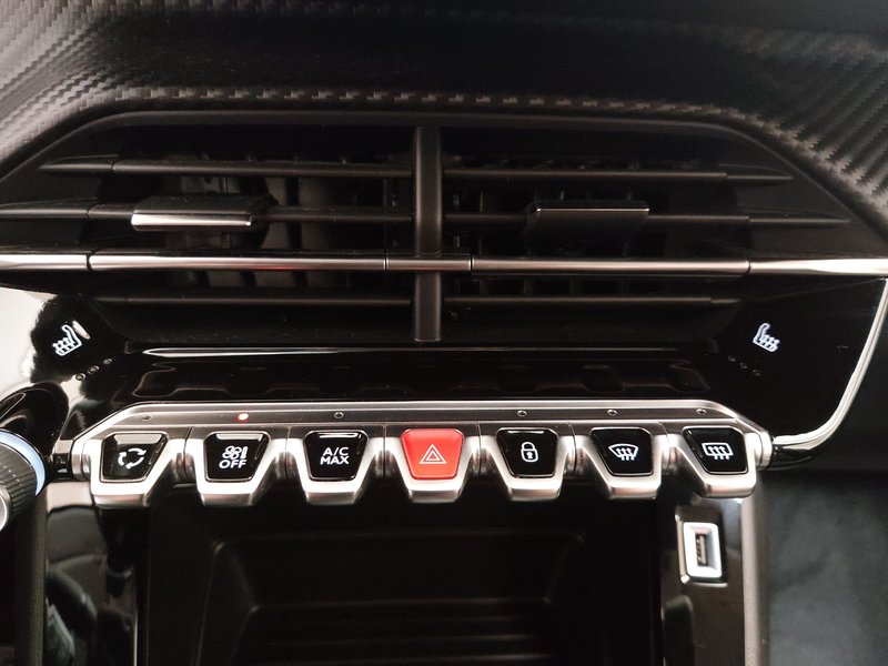 Peugeot 208 PureTech 75 Active Pack • 360° kamera • digitalni instrumenti — 15