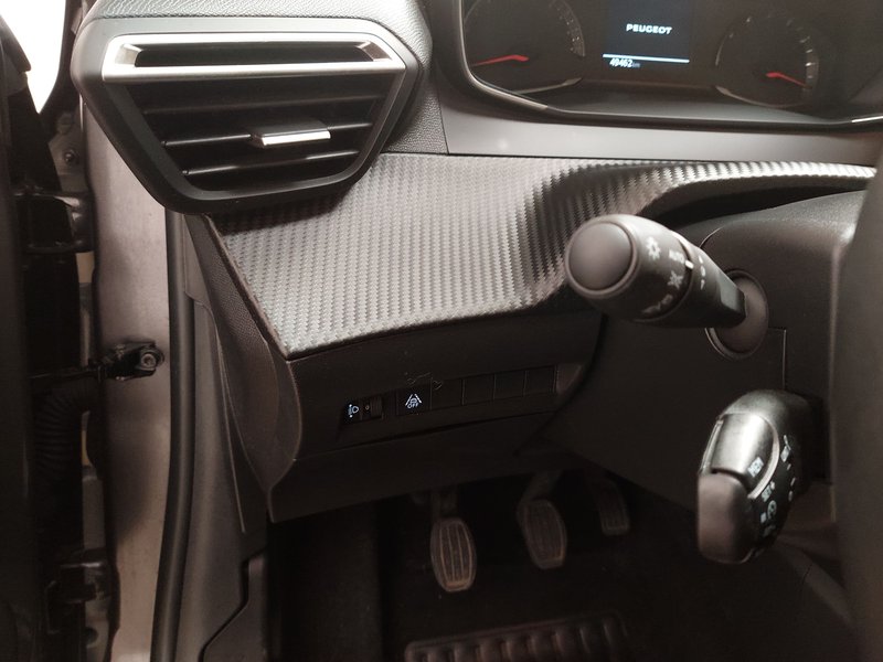 Peugeot 208 PureTech 75 Active Pack • 360° kamera • digitalni instrumenti — 7