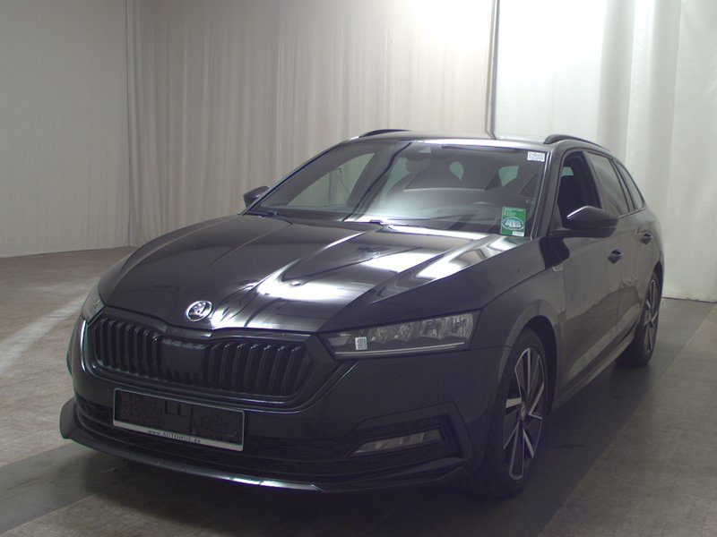 Škoda Octavia Combi 2.0 TDI SportLine automatik • HUD • ACC — 2