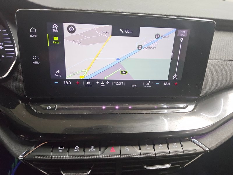 Škoda Octavia Combi 2.0 TDI SportLine automatik • HUD • ACC — 7