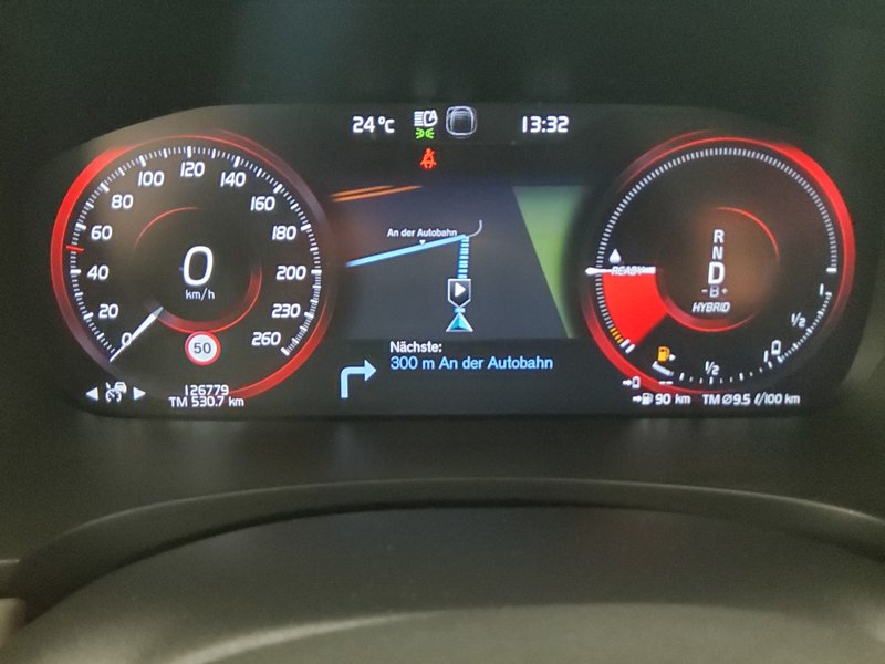 Volvo V90 T8 AWD Hybrid Inscription automatik • AHK • 360° kamera — 8