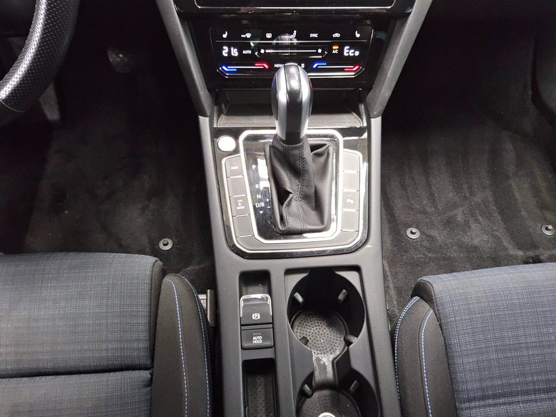 Volkswagen Passat Variant GTE 1.4 TSI automatik • ACC • LED — 6