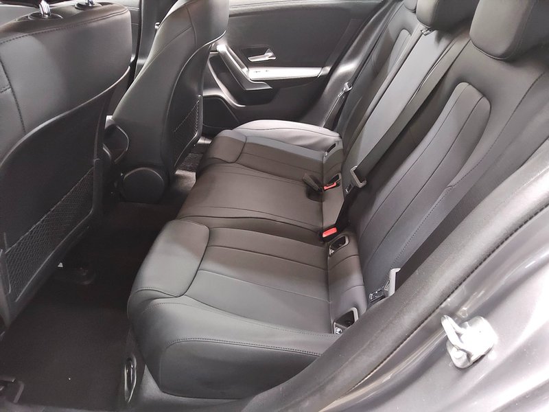 Mercedes-Benz CLA 200 d Shooting Brake automatik Progressive • koža • AHK — 13
