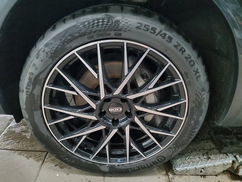 Audi Q5 50 TFSI e quattro advanced automatik • navigacija • LED — 10