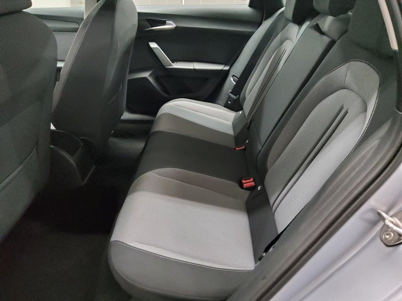 Seat Leon Sportstourer 2.0 TDI Style • LED • digitalni instrumenti — 13