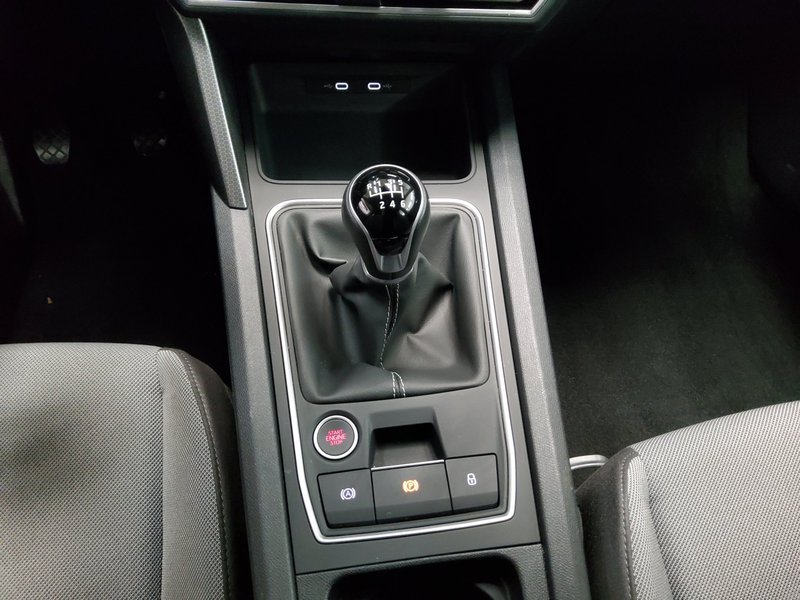 Seat Leon Sportstourer 2.0 TDI Style • LED • digitalni instrumenti — 6