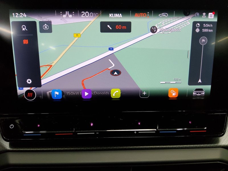Seat Leon Sportstourer 2.0 TDI Style • LED • digitalni instrumenti — 7